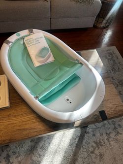 Frida bathtub