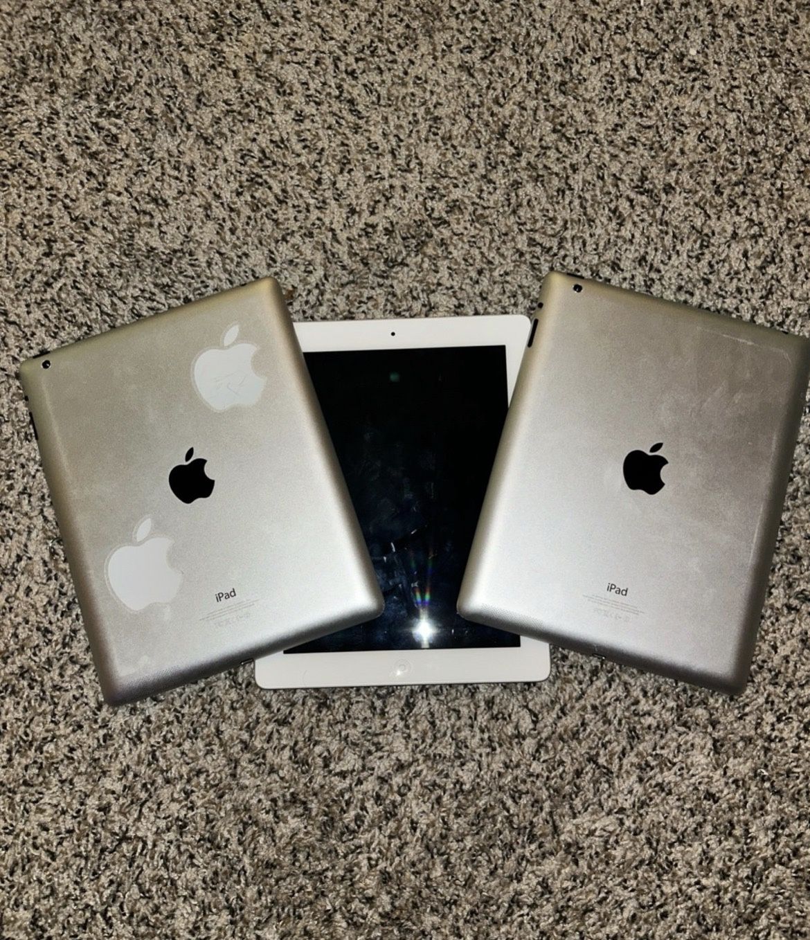 IPAD Bundle (Good condition)