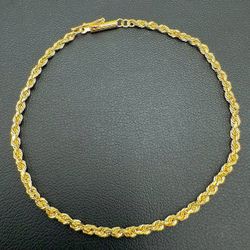 14k yellow gold 7” Rope bracelet 2.1mm 2.6 grams