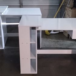 Kids Desk Brand New Just Put Together 