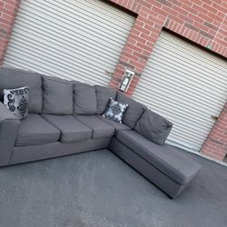 Really Nice Sectional Couch Deliver Available