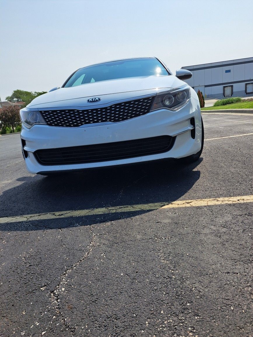 2016 KIA Optima