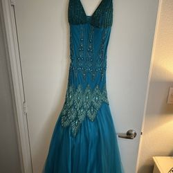 Beautiful Beaded Turquoise Mermaid Cut Dress  - Size S (2-4) 