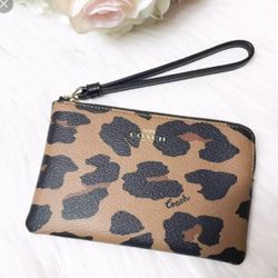 Coach Ocelet Leopard Cheetah Corner Zip Wristlet NWT Tan