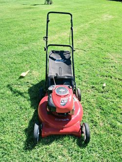 Lawnmower Craftsman Push Briggs and Stratton Engine