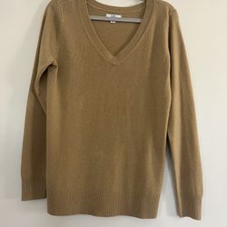 Women’s Sweater 