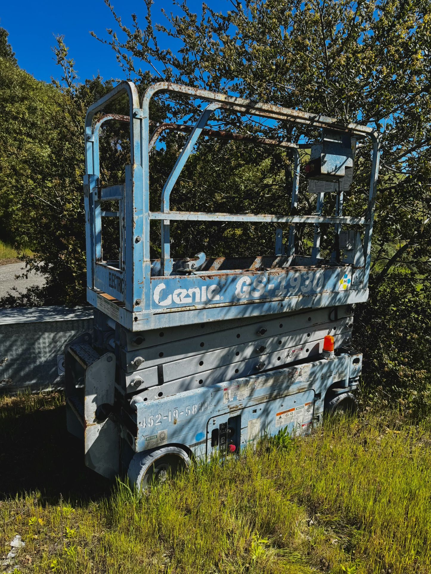 Scissor Lift For Sale