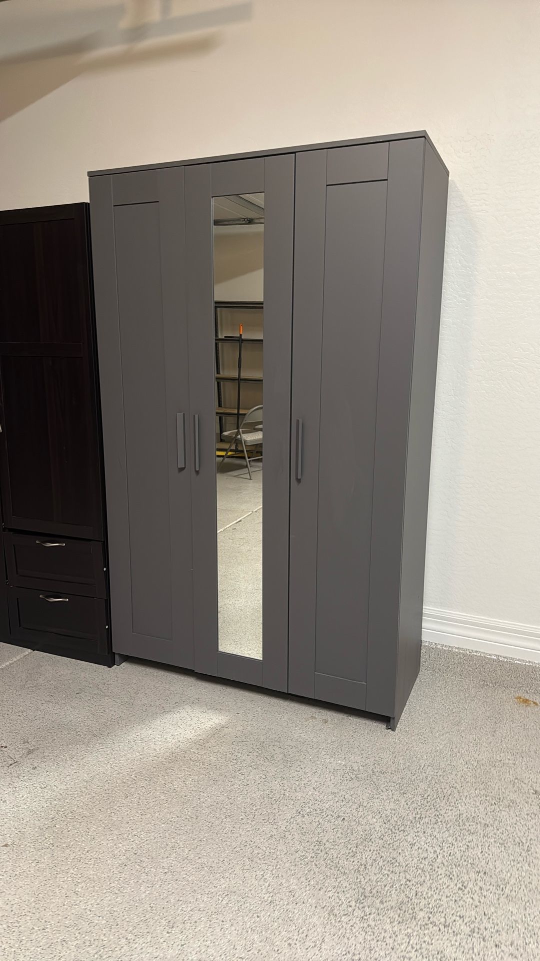 cabinet/dresser