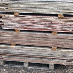 Quality Reclaimed cedar fence pickets (multiple sizes)