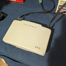 vintage polaroid automatic 230 land camera with case