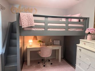 🌟 Dreamy Full-Size Loft Bed — The Ultimate Space Saver!