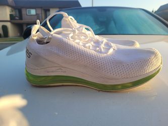 Shipping Available Used Men's Skechers StretchFit Athletic Shoes US Size 12 White Won't Take Any Lower Offers