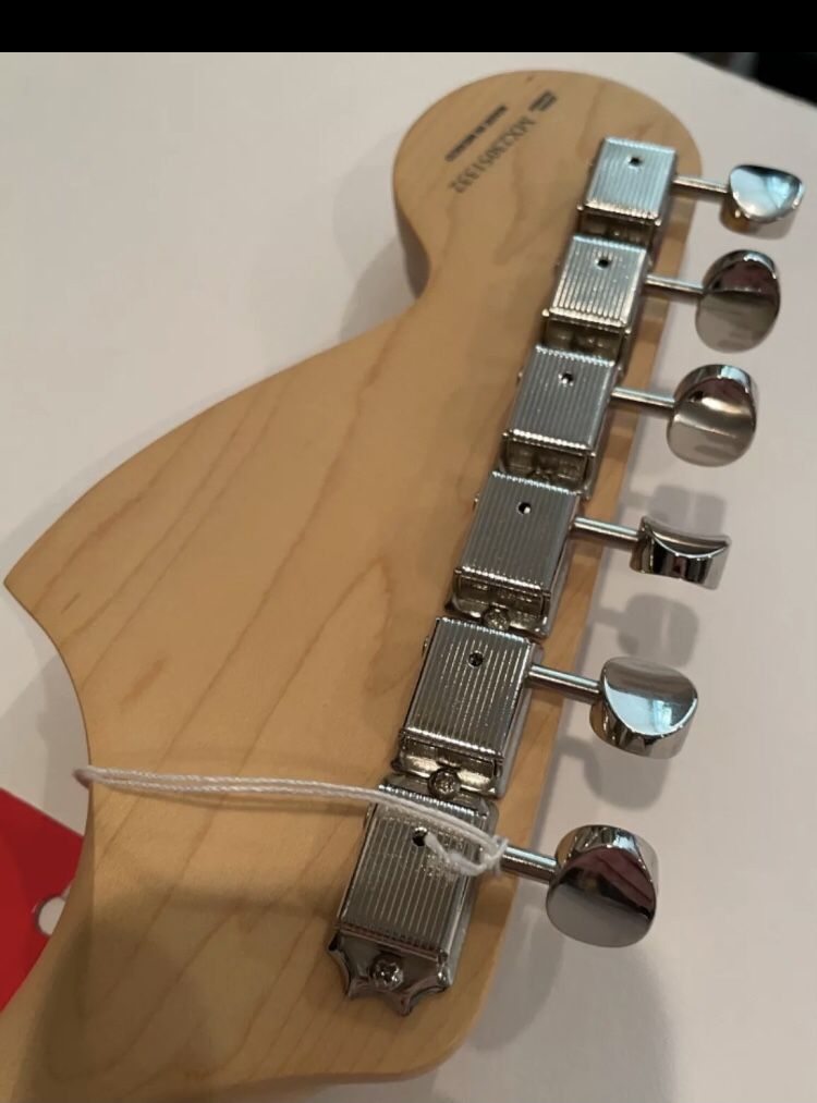 Tom Delonge Fender Black Stratocaster