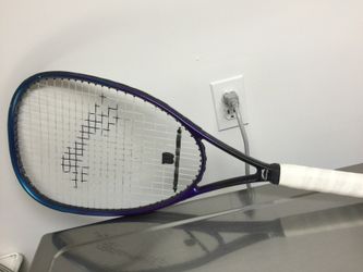 Tennis racket