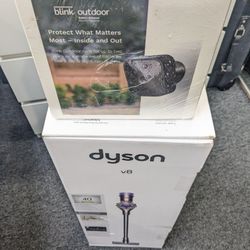 DYSON V8 - Stick Vacuum Cleaner + BLINK Outdoor Security Camera