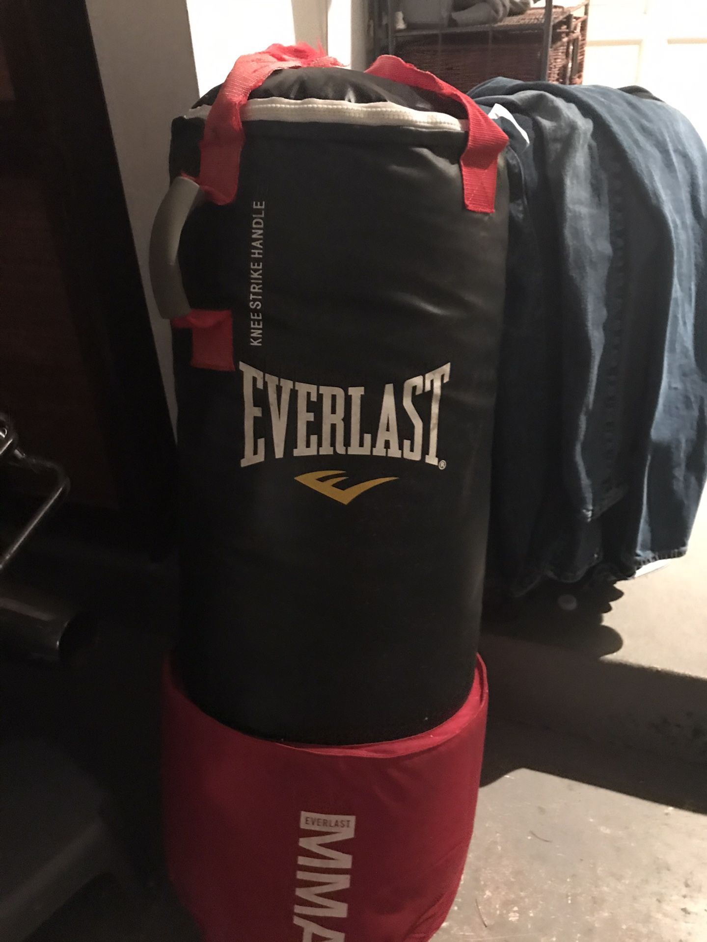Everlast mma punching bag