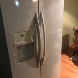 Frigidaire Gallery  Double Door 