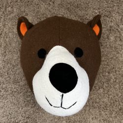 Pillowfort - Bear Wall Decor 