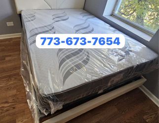 🚨 New Year Mattress Blowout — Shop & Save! 🚛