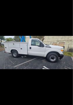 51207A4 SERVICE TRUCK FORD F250 GASOLINE V8 2011 SUPER HEAVY DUTY