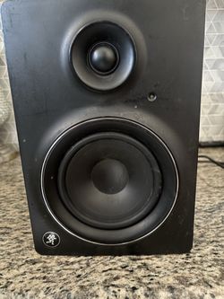 Mackie Studio Monitor