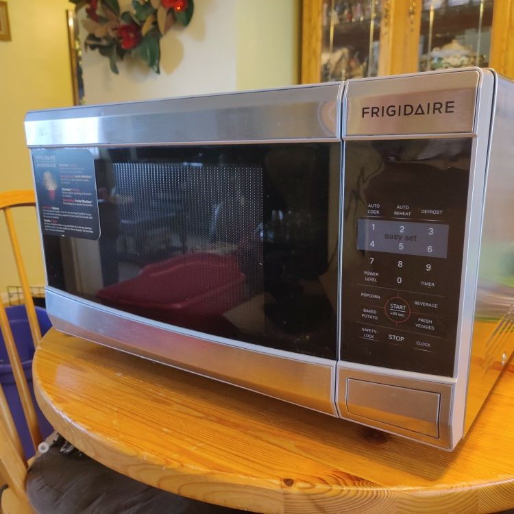 Frigidaire Countertop Microwave Oven Stainless Steel Wholesale UK
