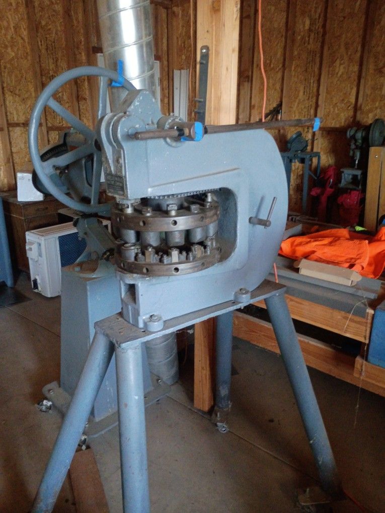 Punch turret manual 1 1/4″ 12 station index Wiedemann R 2 6 punches