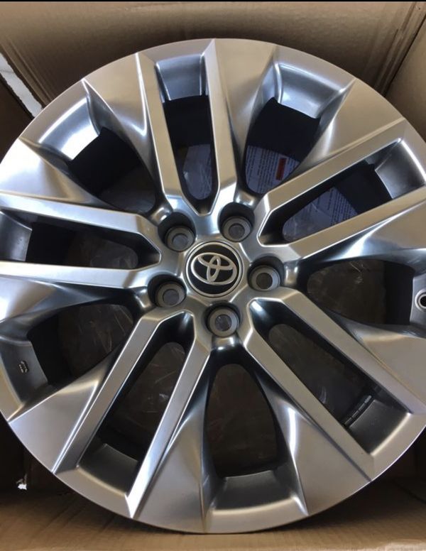 Toyota Alloy Chrome Rims 19 Inch Set of 4 for Sale in Henderson, NV