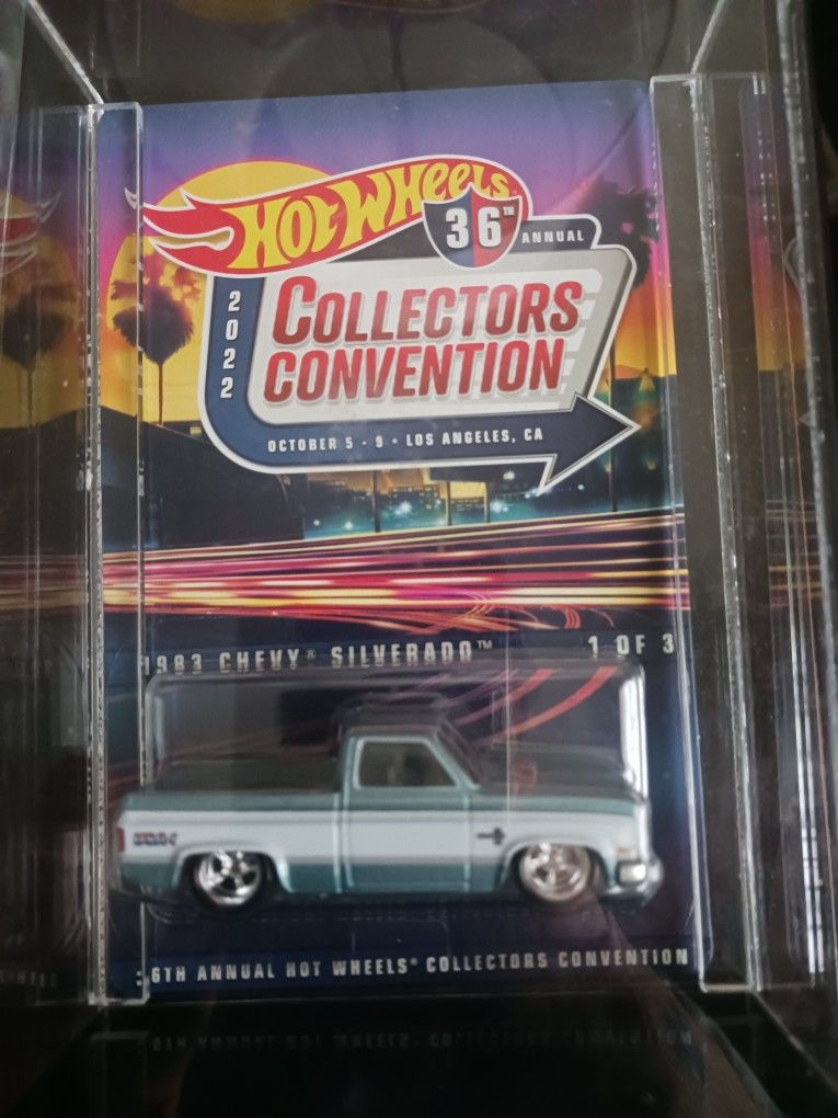 36 LA Convention Truck