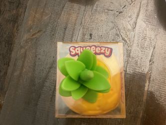 Pineapple sqeeezy