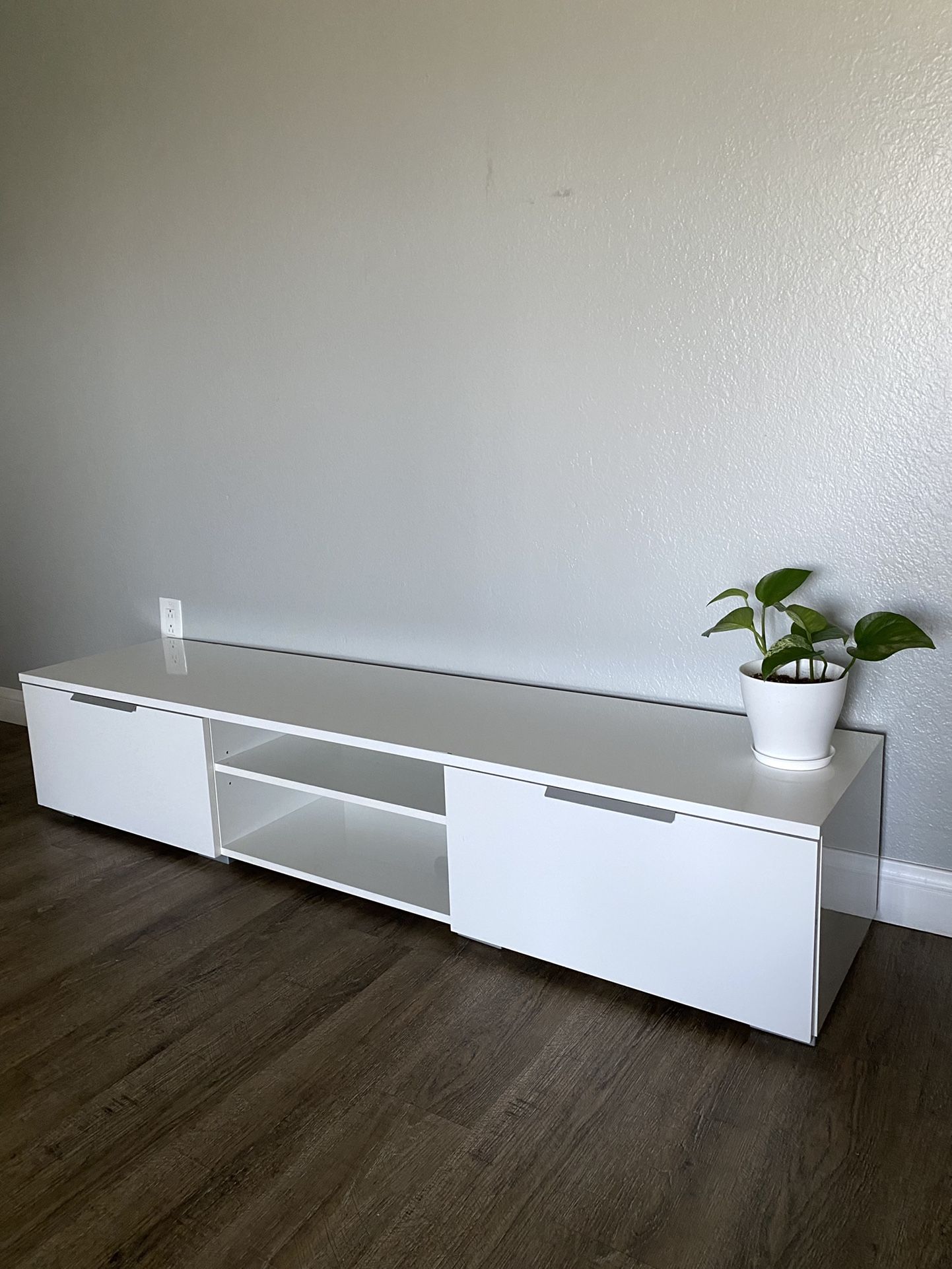 Sleek White Tv Stand