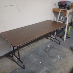 8' collapsible table