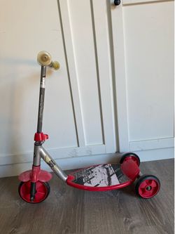 Lightning McQueen Kids 3-Wheel Scooter