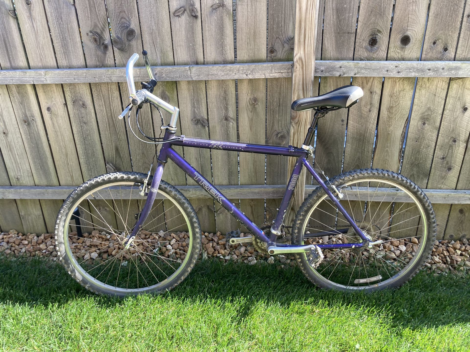 TREK 7000 Aluminum ZX series for Sale in Chicago, IL - OfferUp