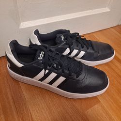 Men's Size 13 Adidas Navy Blue And White 