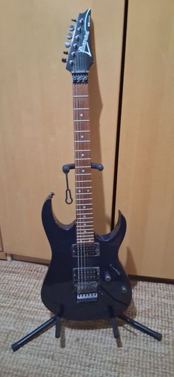 2001 Ibanez 470  Guitar made in Japan FujiGen
