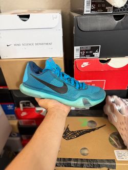 Kobe 10 5 AM Flight size 9.5 USED But Clean