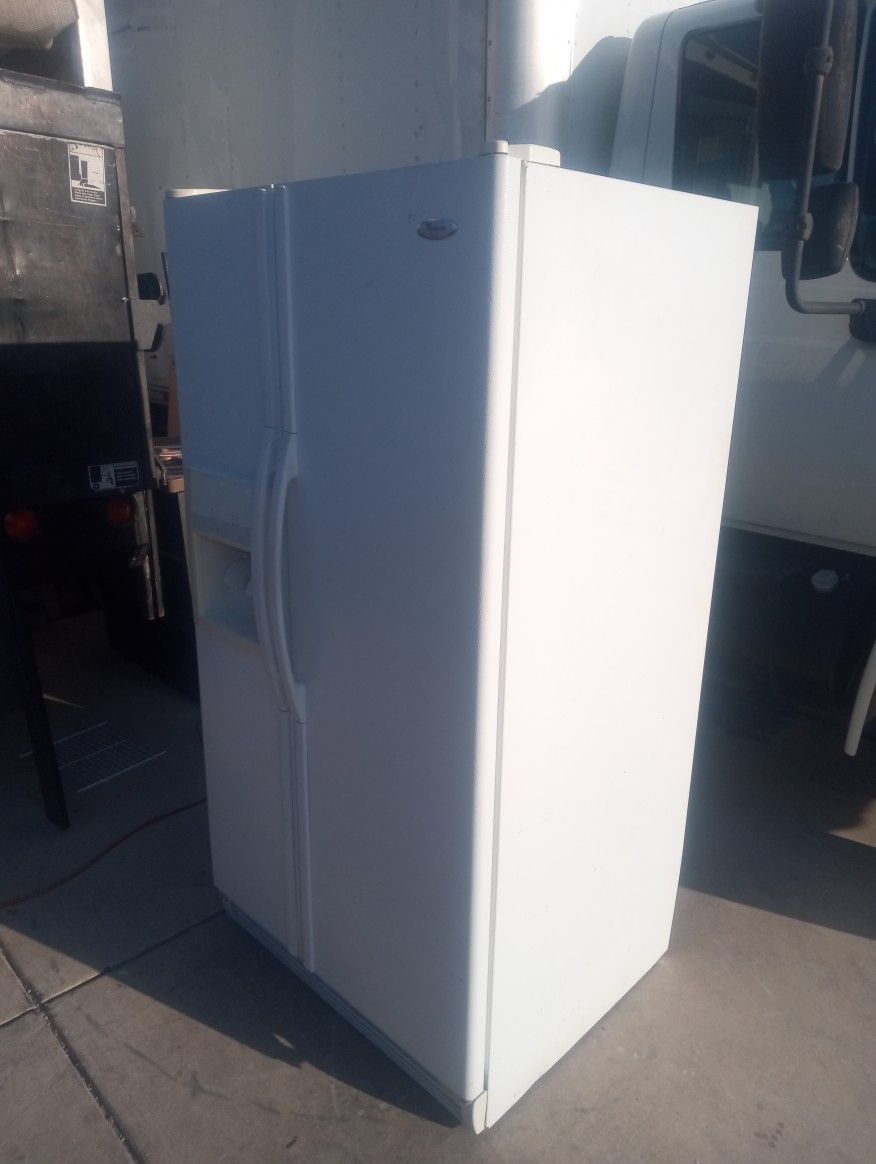 Nice Working White Whirlpool Side by Side Refrigerator