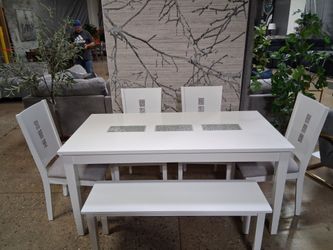 6 pc modern white /  gray with diamonds dining set (New)