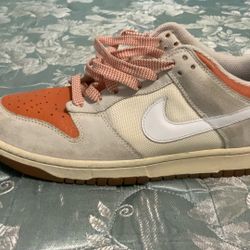 Nike Dunk Lows. Sz 9.5