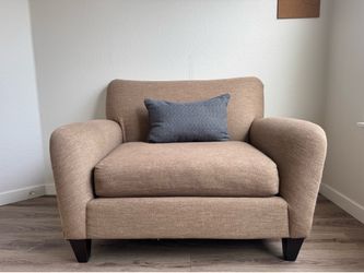 Love seat
