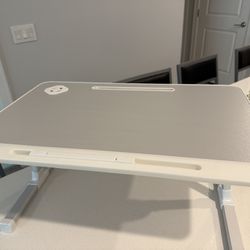 Adjustable Lap Desk / Bed Table with USB Hub