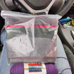 Gucci Wool Silk Scarf With Hat Set