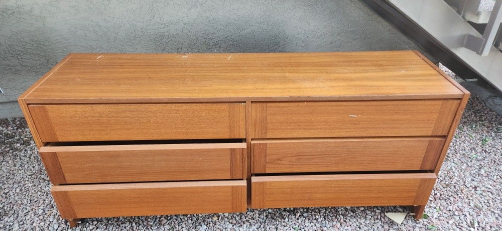 6 Drawer Dresser