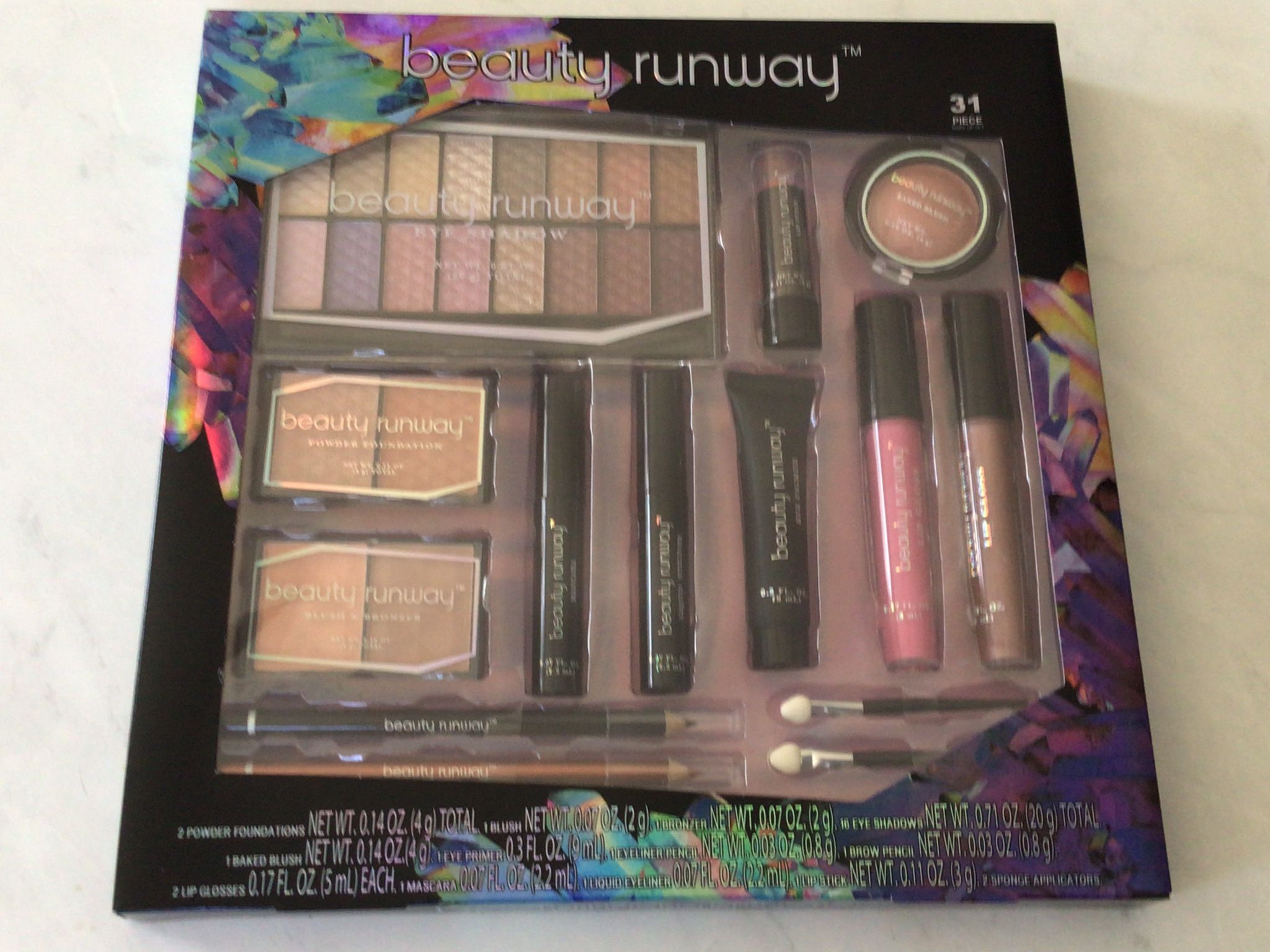 Brand New “Beauty Runway” 31-Piece Make-Up Set