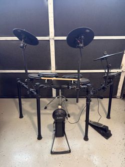 Alexis Drum Kit