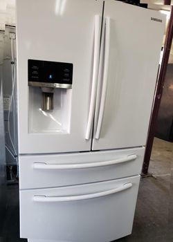 Samsung French Door  White Refrigerator Fridge
