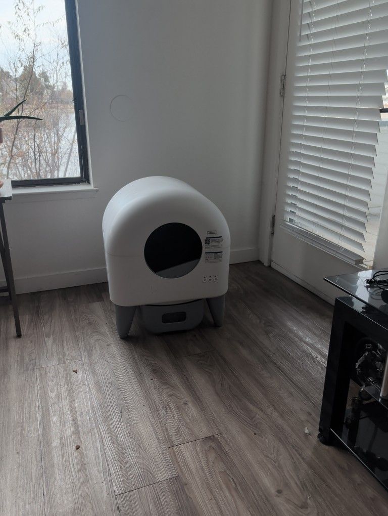 Automatic Cat Litter Box