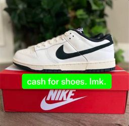 Nike dunk Size 11 Read pic!