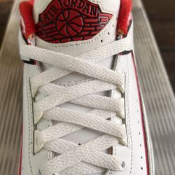 Air Jordan Retro 2